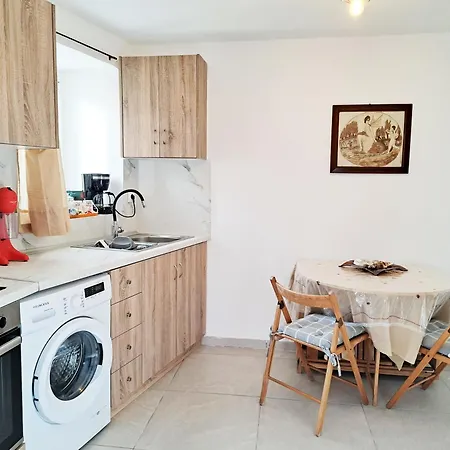 Levanta Apartment *