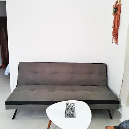 Levanta Apartment *